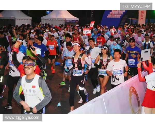 2025辽宁朝阳马拉松激情开跑点燃全城田径盛会欢庆健儿奋勇争先