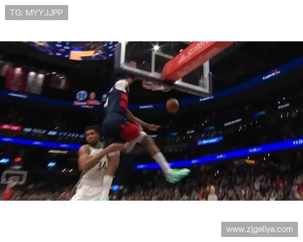 字母哥失常米德尔顿CJ联手三分致命雄鹿失误自毁前程令人心痛