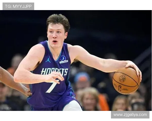 克尼佩尔称赞大个子挡拆表现出色现象级发挥令人惊叹 克尼佩尔称赞大个子挡拆表现出色现象级发挥令人惊叹